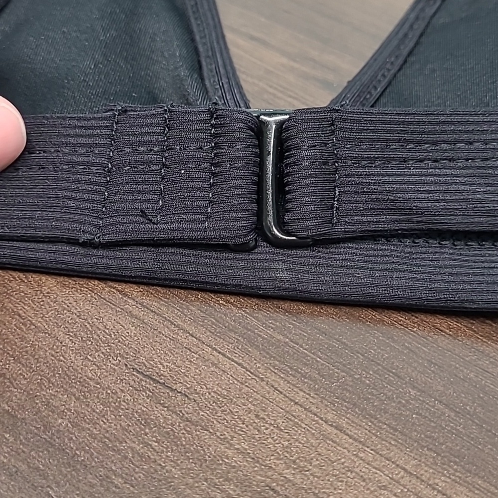 Simons Size M Black Ribbed Bikini Top - Picture 3 of 8